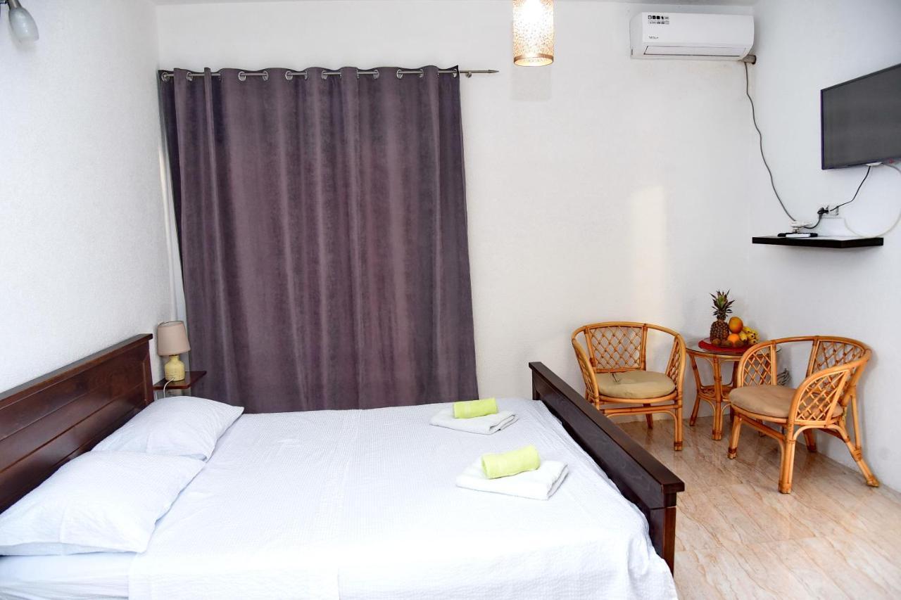 Apartments Sea Star Kotor Bagian luar foto